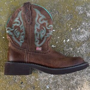 JUSTIN GYPSY Brown Western Boots with Teal Embroidery